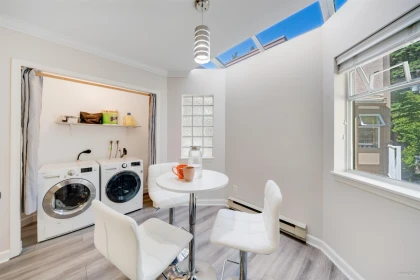 Guest Bathroom Photo of 3 1552 Everall Street, White Rock, BC