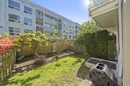 Outdoor Deck Photo of 11 7420 Moffatt Road, Richmond, BC