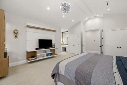 Garage Interior Photo of 15689 106a Avenue, Surrey, BC