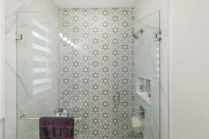 Swimming Pool Photo of 15689 106a Avenue, Surrey, BC