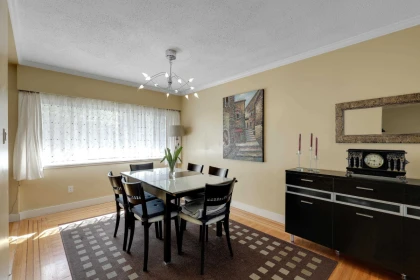 Breakfast Nook Photo of 11230 Lansdowne Drive, Surrey, BC