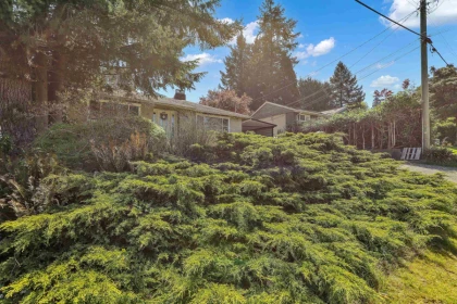 Playground / Recreational Area Near 11230 Lansdowne Drive, Surrey, BC