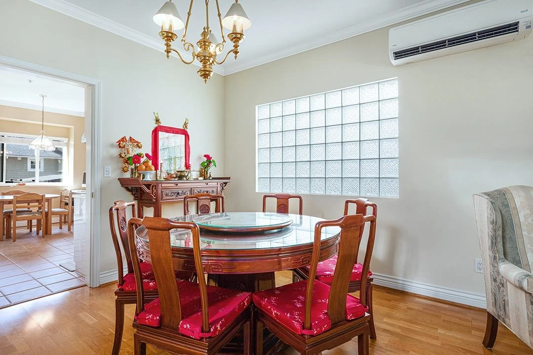 Dining Area Photo of 2933 Waterloo Street, Vancouver, BC