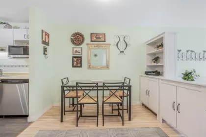 Kitchen Photo of 102 9668 148 Street, Surrey, BC