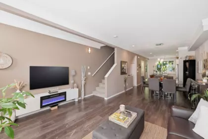 56 5858 142 Street, Surrey, BC, Surrey — Townhouse for sale