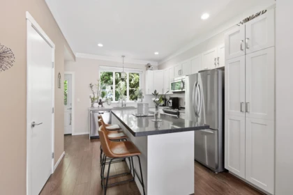 Kitchen Photo of 56 5858 142 Street, Surrey, BC