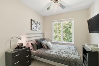 Office / Den Photo of 56 5858 142 Street, Surrey, BC