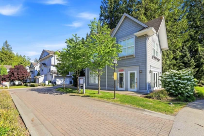 Swimming Pool Photo of 56 5858 142 Street, Surrey, BC