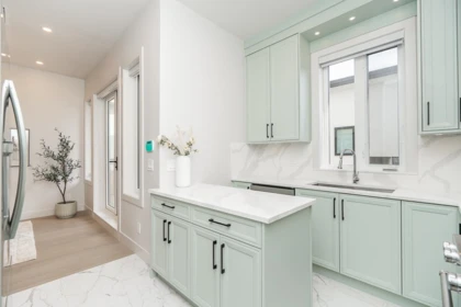 Breakfast Nook Photo of 48 E 57th Avenue, Vancouver, BC