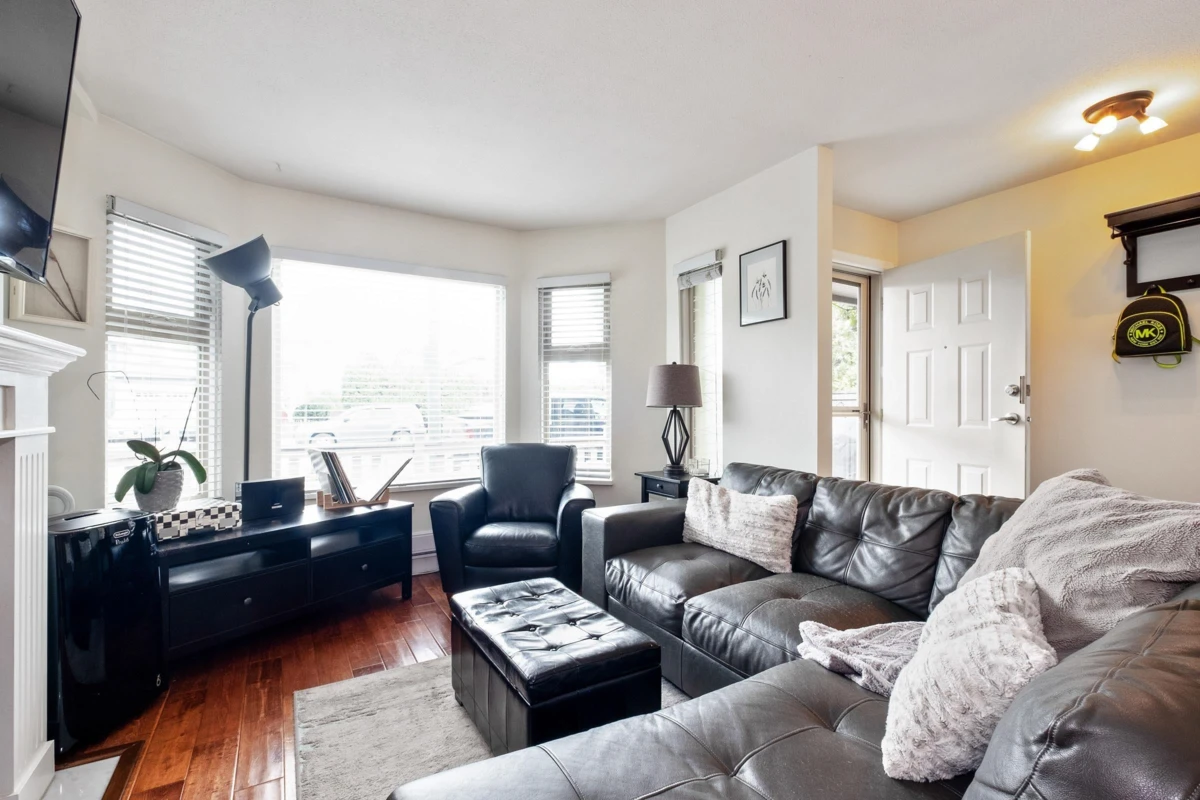 Living Room Photo of C101 4831 53 Street, Delta, BC