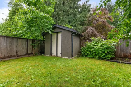 Outdoor Kitchen Photo of 21111 Lakeview Crescent, Hope, BC