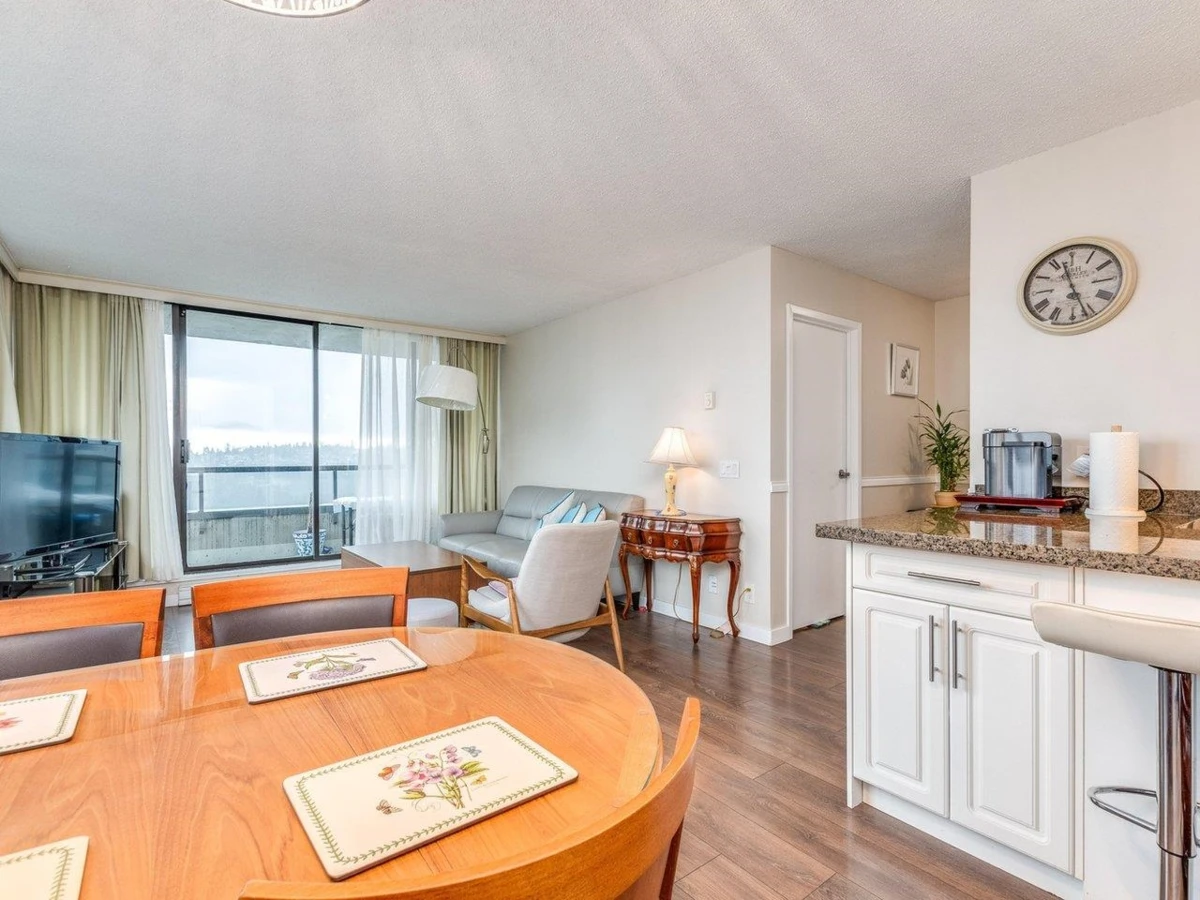 Family Room Photo of 2002 3970 Carrigan Court, Burnaby, BC