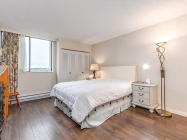 Bedroom 3 Photo of 2002 3970 Carrigan Court, Burnaby, BC