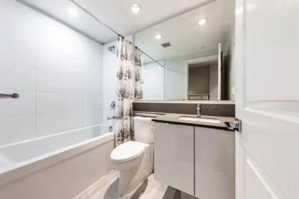 Guest Bathroom Photo of 2006 2388 Madison Avenue, Burnaby, BC