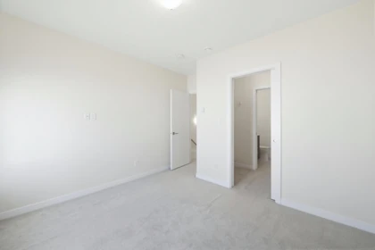 Hallway Photo of 81 32633 Simon Avenue, Abbotsford, BC