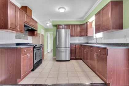 Primary Bedroom Photo of 7845 122a Street, Surrey, BC