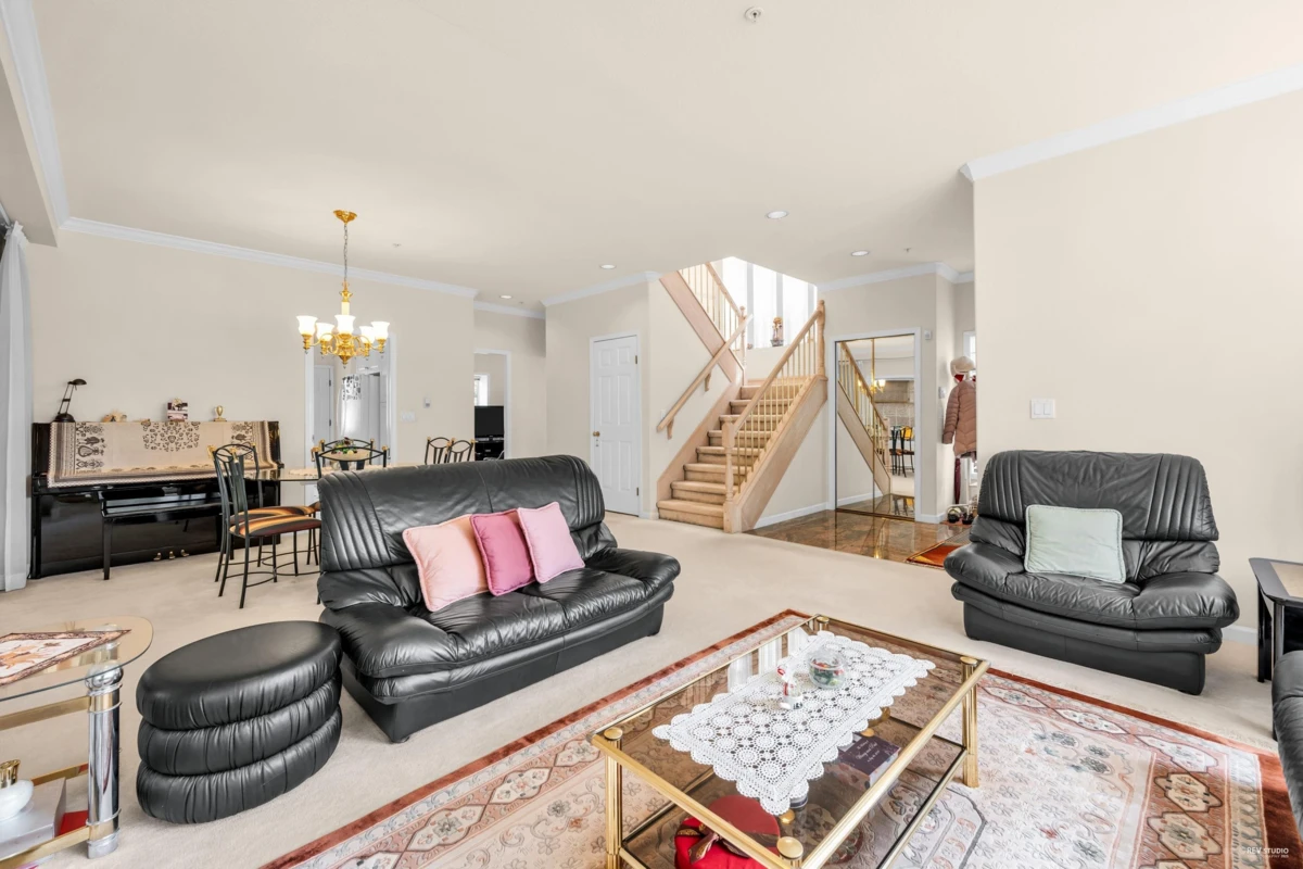 Living Room Photo of 6388 Laburnum Street, Vancouver, BC