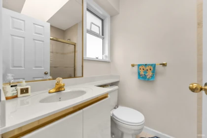Swimming Pool Photo of 6388 Laburnum Street, Vancouver, BC