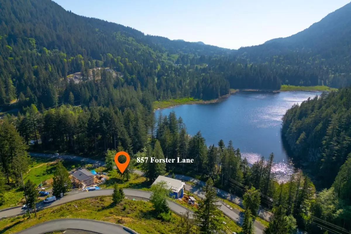 Exterior Front Photo of 857 Forster Lane, Bowen Island, BC