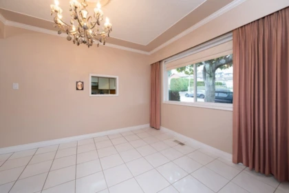 Primary Bathroom Photo of 775 Esmond Avenue, Burnaby, BC