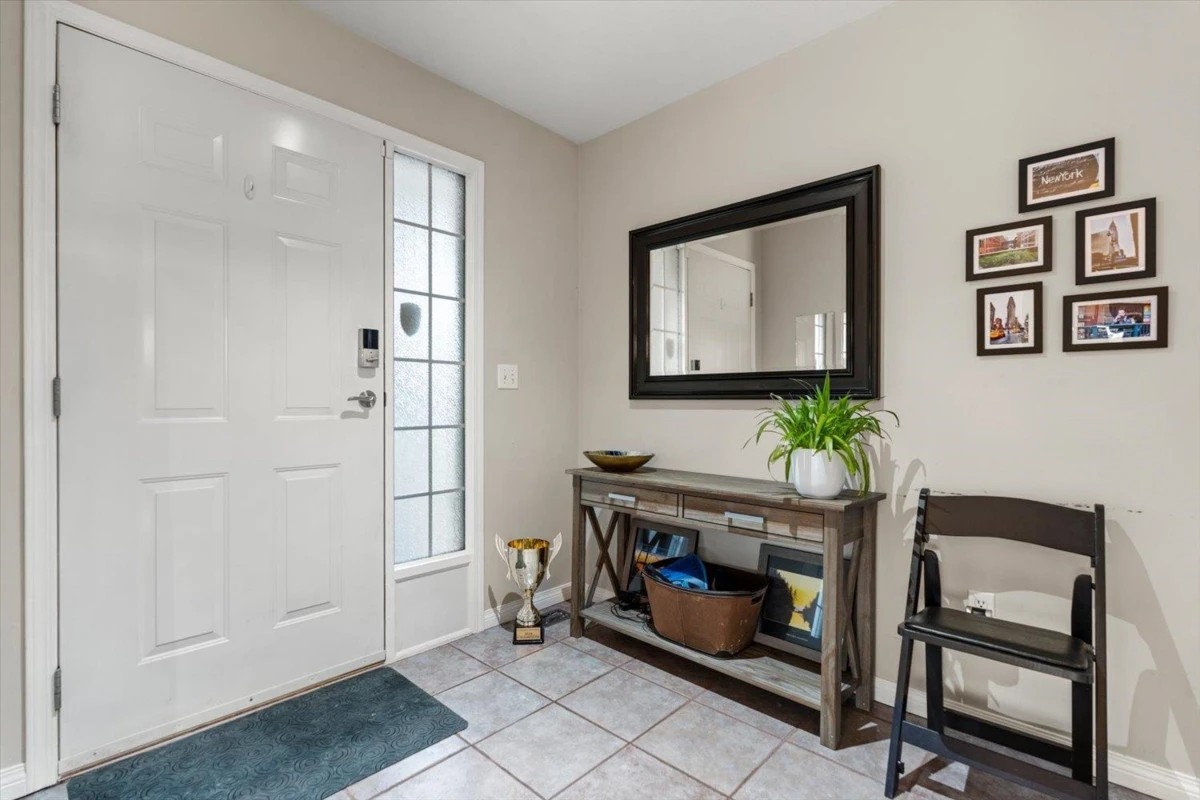 Dining Area Photo of 25 32777 Chilcotin Drive, Abbotsford, BC