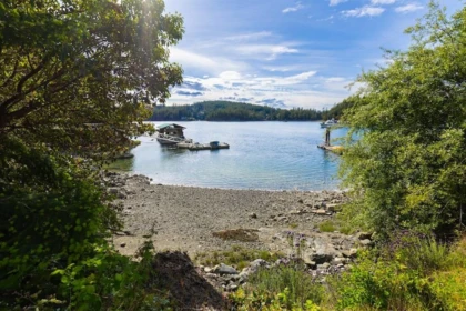 Hot Tub / Spa Photo of 4979 Gonzales Road, Madeira Park, BC