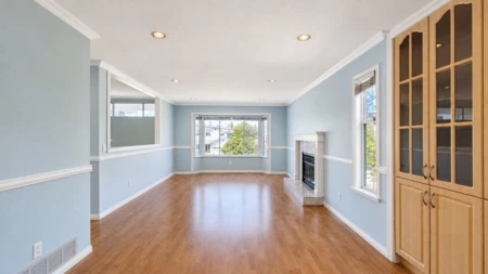 Primary Bathroom Photo of 15292 94 Avenue, Surrey, BC