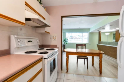 Hot Tub / Spa Photo of 1555 Burrill Avenue, North Vancouver, BC