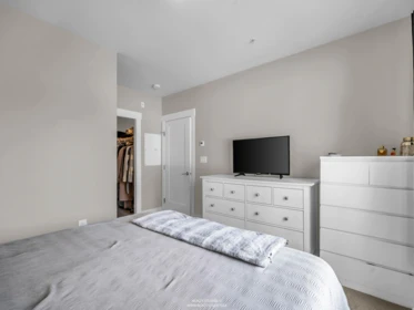 Loft / Bonus Room Photo of 401 1496 Charlotte Road, North Vancouver, BC