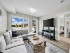 401 1496 Charlotte Road, North Vancouver, BC