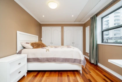 Entry Foyer Photo of 304 1233 Beach Avenue, Vancouver, BC