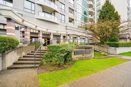 Outdoor Deck Photo of 304 1233 Beach Avenue, Vancouver, BC