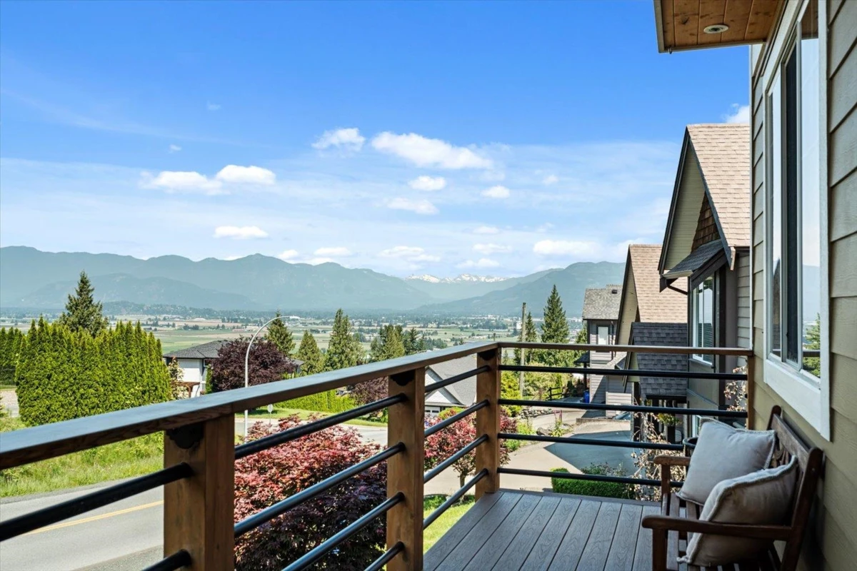 Family Room Photo of 7244 Marble Hill Road, Chilliwack, BC