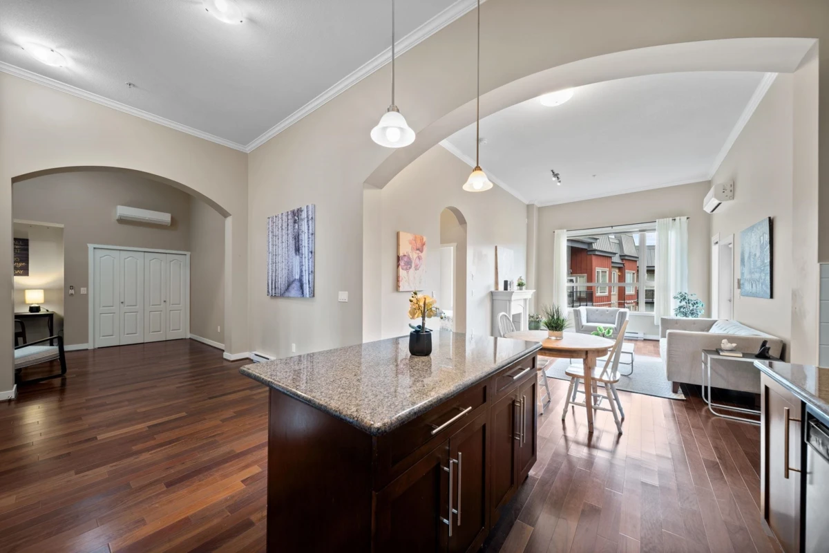 Family Room Photo of 421 2628 Maple Street, Port Coquitlam, BC