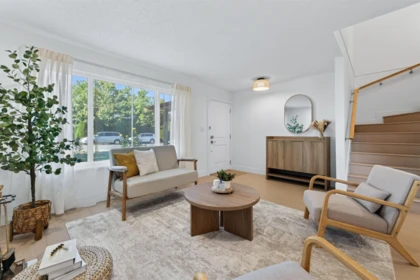 6020 Comstock Road, Richmond, BC, Richmond — Half Duplex for sale