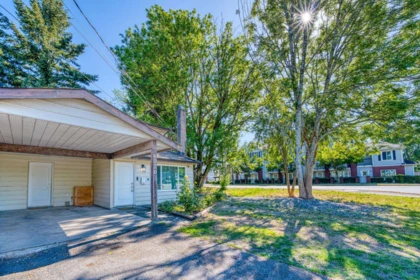 Outdoor Patio Photo of 6020 Comstock Road, Richmond, BC