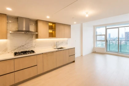Kitchen Island Photo of 2001 13768 100 Avenue, Surrey, BC