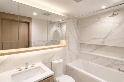 Primary Bathroom Photo of 2001 13768 100 Avenue, Surrey, BC