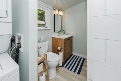 Guest Bathroom Photo of 915 Marine Drive, Gibsons, BC