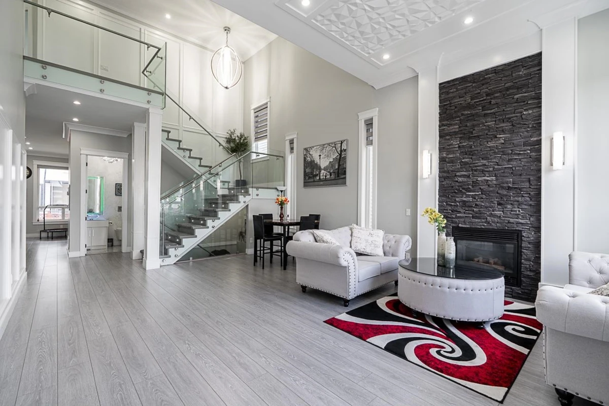 Living Room Photo of 10598 124 Street, Surrey, BC