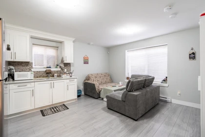 Swimming Pool Photo of 10598 124 Street, Surrey, BC