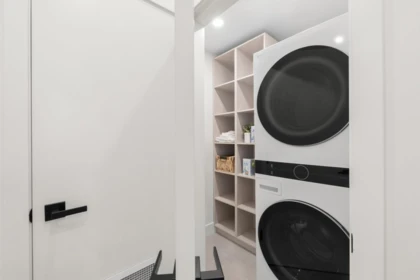 Hot Tub / Spa Photo of 2438 W 49th Avenue, Vancouver, BC