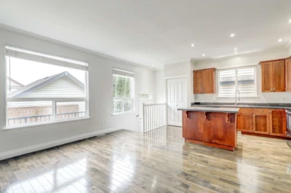 Kitchen Island Photo of 6630 192 Street, Surrey, BC