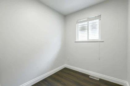 Laundry Room Photo of 6630 192 Street, Surrey, BC