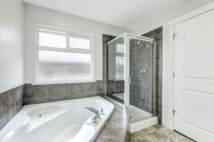 Powder Room Photo of 6630 192 Street, Surrey, BC