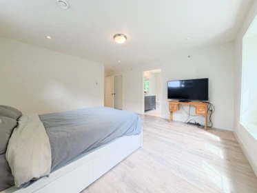 Powder Room Photo of 5855 St. George Street, Vancouver, BC