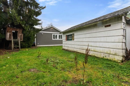 Hot Tub / Spa Photo of 46022 Clarke Drive, Chilliwack, BC