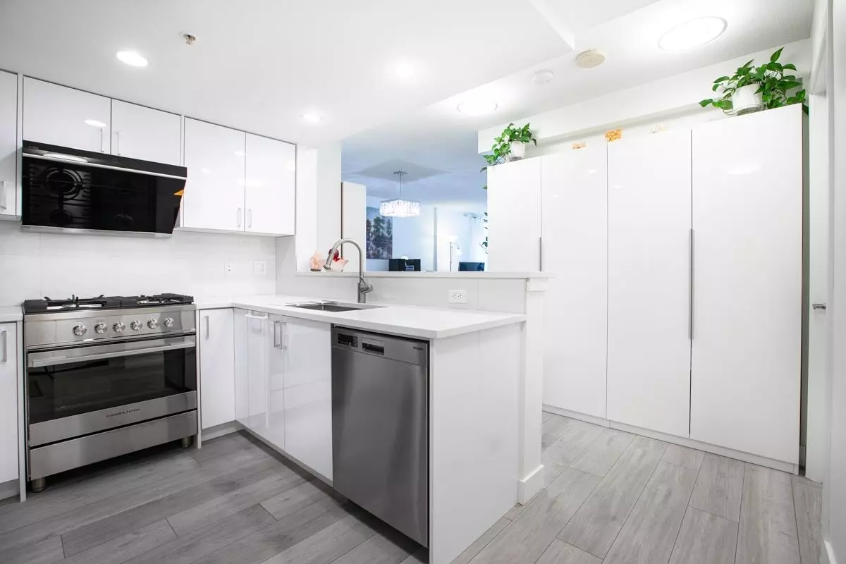 Dining Area Photo of 404 8120 Lansdowne Road, Richmond, BC