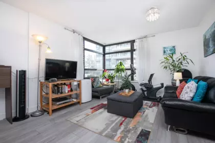 404 8120 Lansdowne Road, Richmond, BC, Richmond — Apartment/Condo for sale