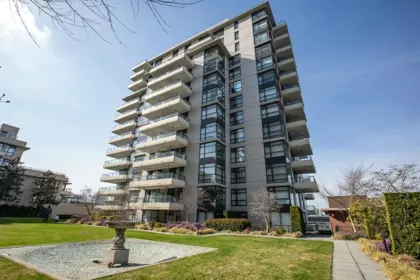 Loft / Bonus Room Photo of 404 8120 Lansdowne Road, Richmond, BC